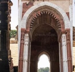 भारतीयों से लेकर विदेशी तक, सबका फेवरिट बना दिल्ली का ये मॉन्यूमेंट, क्या आप कभी गए हैं देखने