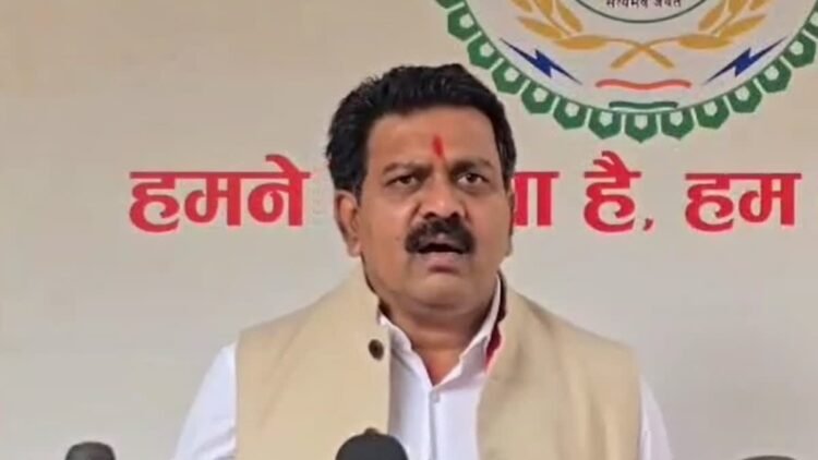 जगदलपुर में नक्सलियों का सरेंडर आज, विजय शर्मा बोले-31 मार्च तक खत्म होगा नक्सलवाद