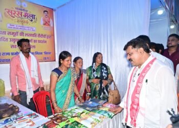 पांच दिवसीय संभागीय सरस मेला का उपमुख्यमंत्री विजय शर्मा ने किया उद्घाटन,कहा-ग्रामीण उद्यमिता का मार्ग है संभागीय सरस मेला
